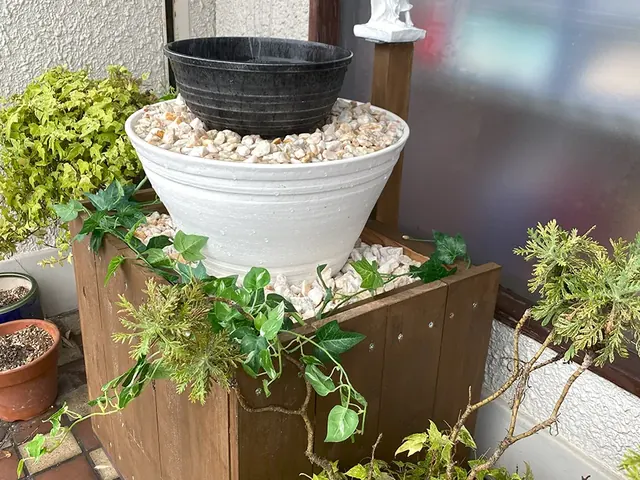 化粧品店様のエントランスにて、「お客様を気持ちよくお迎えするおしゃれな入口にしたい」「癒や…（施工事例）